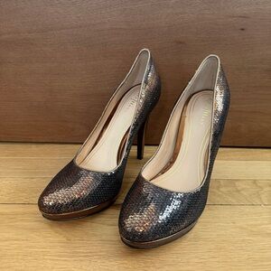Cole Haan Copper/Gold Sequin Pumps/Heels. Size 8.5. Nike Air